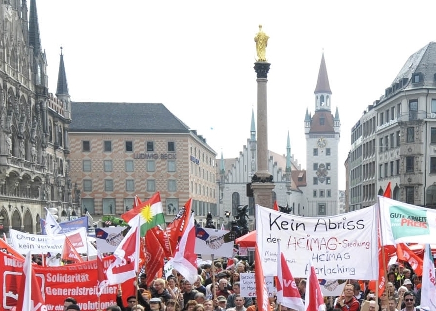 Maikundgebung auf dem Münchner Marienplatz Maikundgebung auf dem Münchner Marienplatz